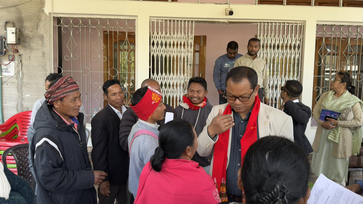 DrNumal's tweet photo. Morning OPD at my residence, attending to patients and hearing their concerns before the day’s engagements begin.

#MorningOPD #PublicService #HealthcareFirst #Bokajan #KarbiAnglong https://t.co/r0c9o32AVW