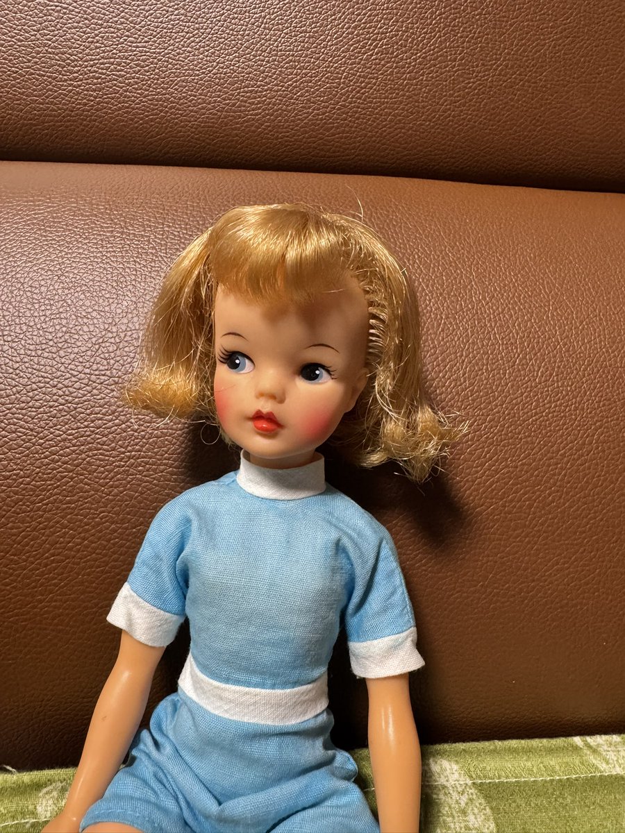 RzyDly's tweet photo. 半世紀以上もの月日に思いを馳せるTammyさん(64歳)
いろんな事がありました‥
＃タミーちゃん　#アイデアル社　#タミーちゃん人形 https://t.co/Vw6eyrzohs