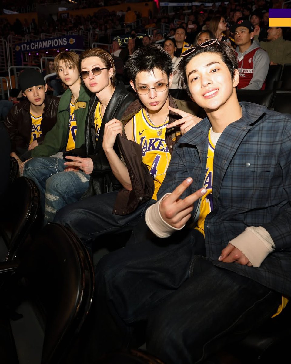 ทุกคนแอคมากกกกก
ส่วนน้องออม : ( •̀ - •́ ) ?