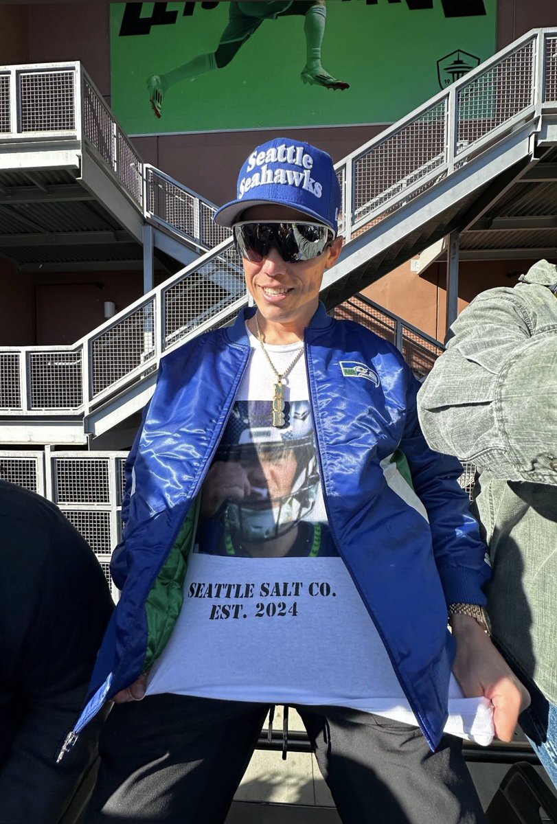 12 AS ONE tweet media