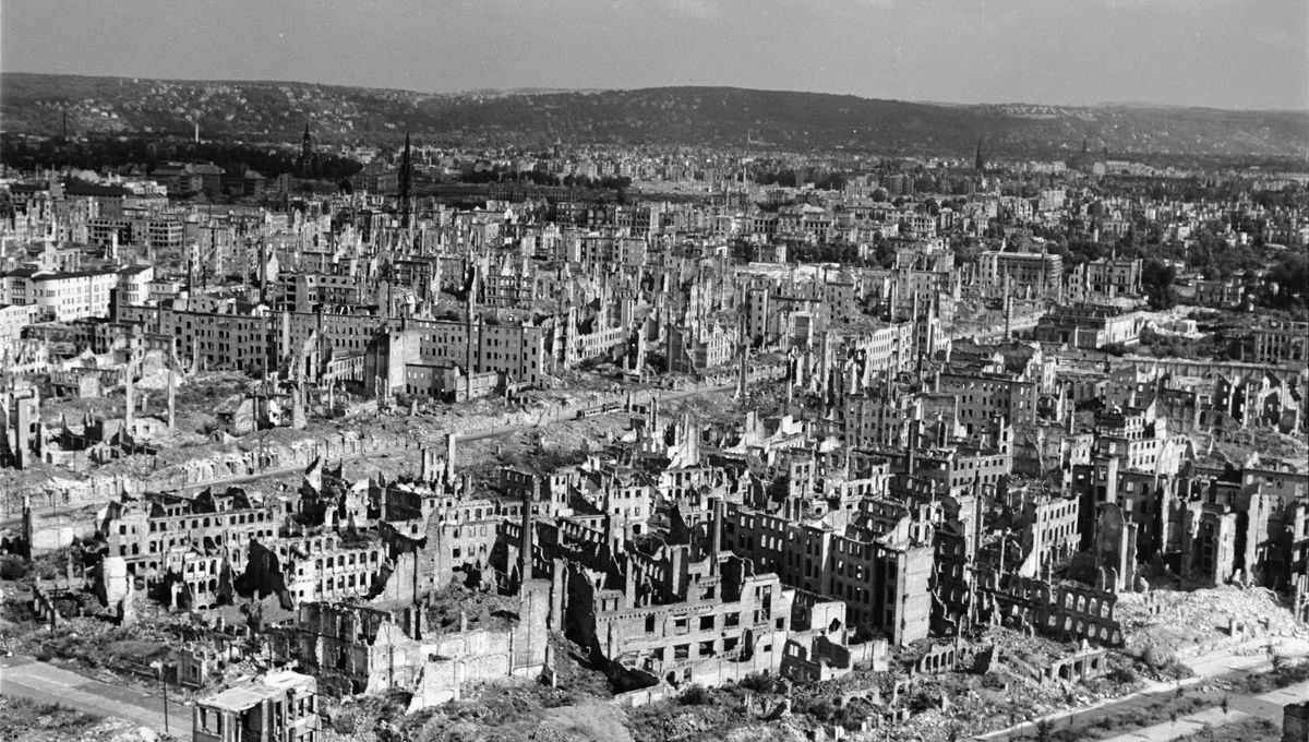 Dresden 13.02.1945🕯️

Gegen das Vergessen!
