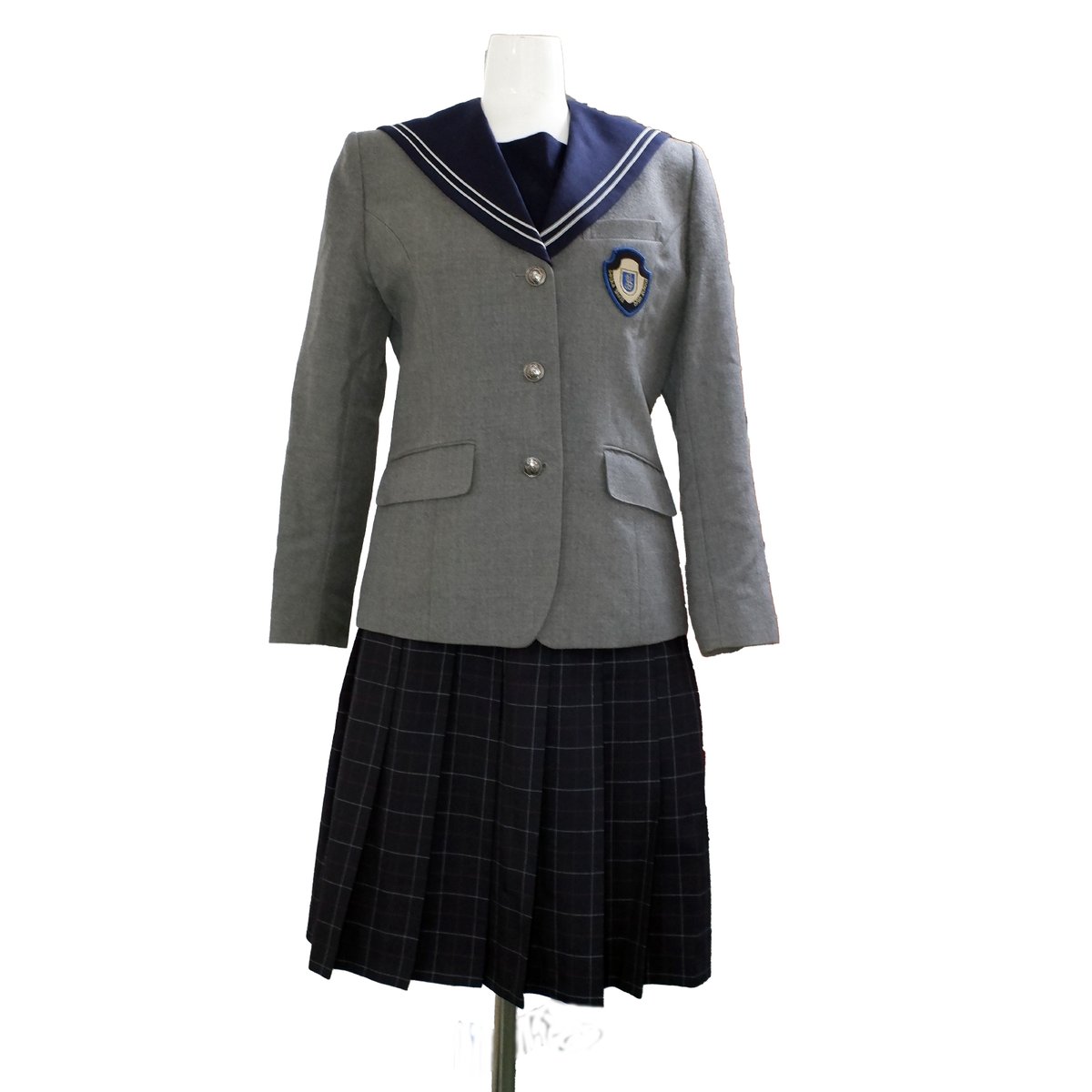 SeifukuStore's tweet photo. 福岡県　精華女子高等学校の制服買い取り
旧制服で中野裕通氏デザインのものになりま���

#制服
#制服買取 https://t.co/KL3bnRCqFO