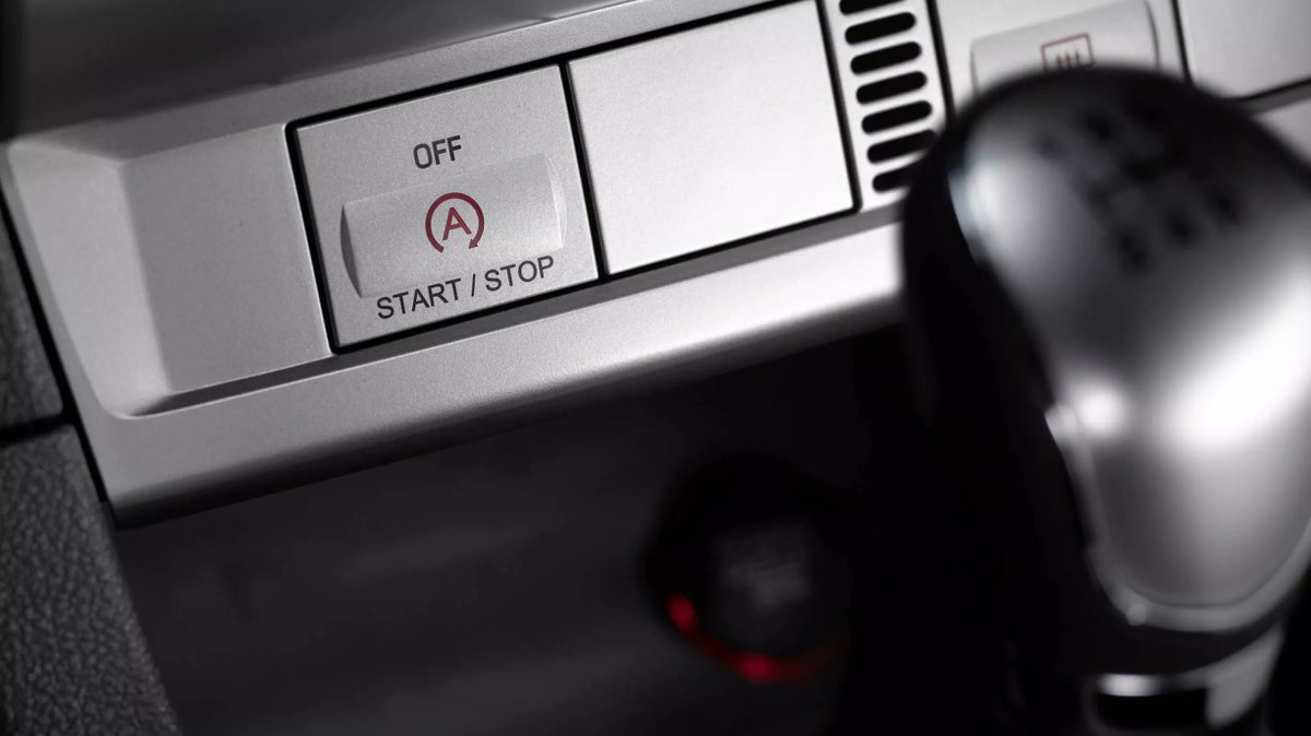 AlamAlSayarat's tweet image. وكالة حماية البيئة الأمريكية تلغي الحوافز التي دعمت نظام Start-Stop في السيارات 🚗

هل نودّع أخيرًا أكثر ميزة أزعجت السائقين؟
أم كان لها دور حقيقي في توفير الوقود وتقليل الانبعاثات؟
#سيارات #StartStop #EPA #اقتصاد_الوقود #صناعة_السيارات