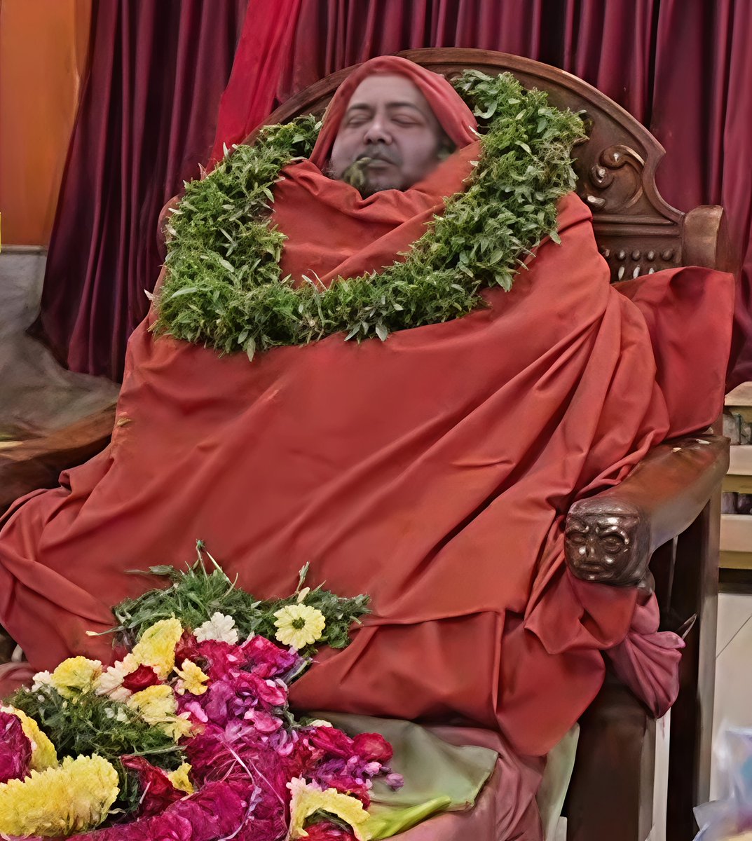 Sri Sri Sacchidananda Saraswati of Tuni Tapovanam attained Mukti this morning. Narayana Narayana 🙏🙏🙏
#tuni #tunitapovanam .