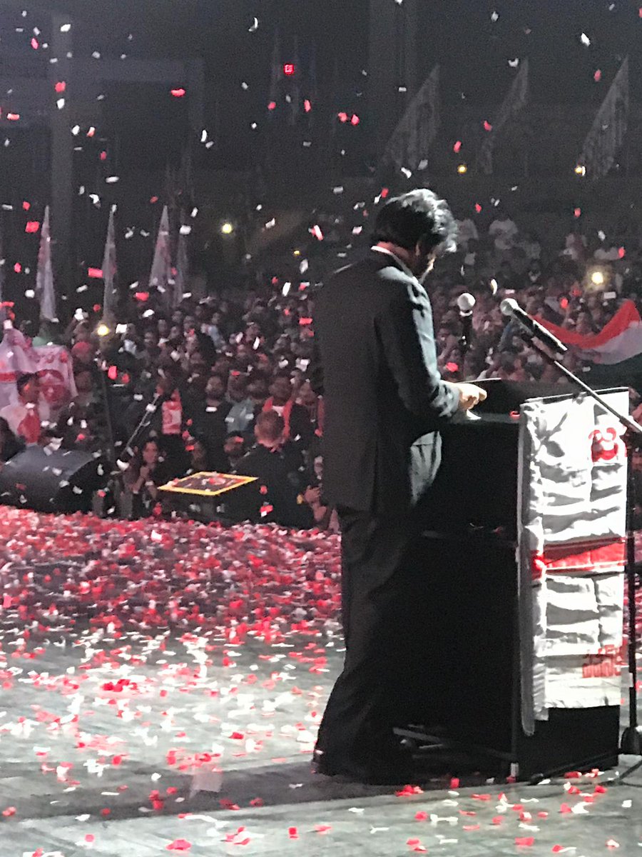 Sai_VK_18's tweet photo. #JanasenaPravasaGarjana, Dallas, US, 2018

The Leader🔥                     The Crowd 💥 https://t.co/GelCYDKUUm
