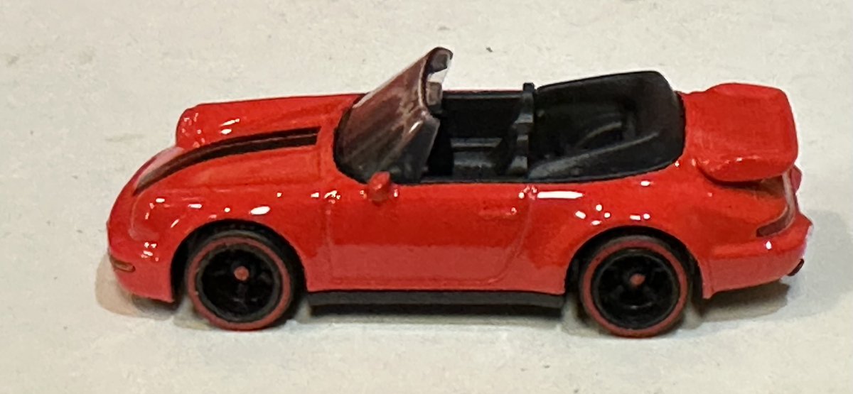 minifanaticscom's tweet photo. Hot Wheels 2026 Red Edition Porsche 911 Turbo Cabriolet &amp; Ferrari SF90 Stradale

#hotwheels
#rededition
#porsche
#ferraari
＃ホットウィール 
＃ポルシェ
#フェラーリ https://t.co/0P5mwWxRQU