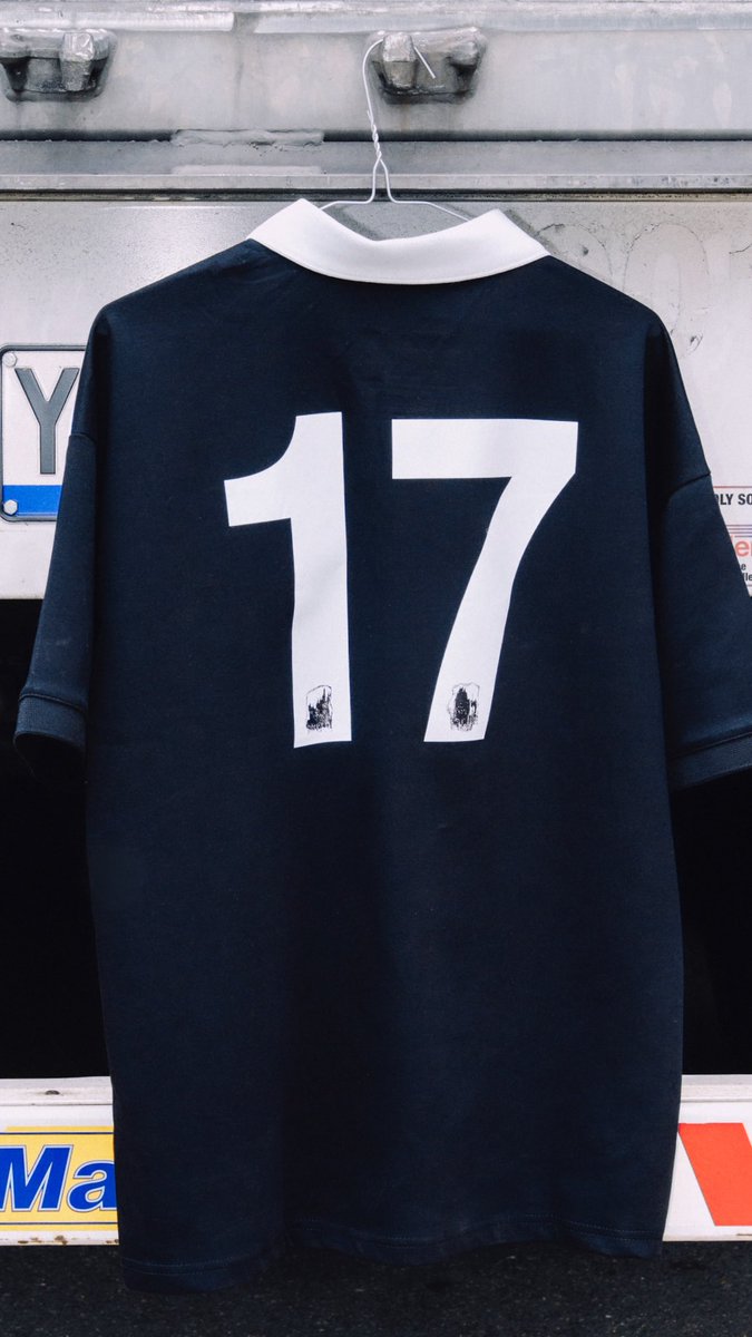 haIseylq's tweet photo. New limited edition merch piece will start being sold tonight by $150 AUD / $100 USD. #BackToBadlands https://t.co/w1Ws7BRQzQ