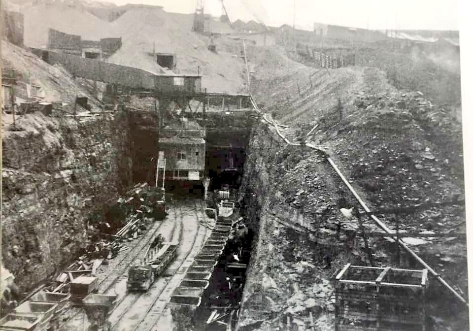 The Woodhead Route tweet media