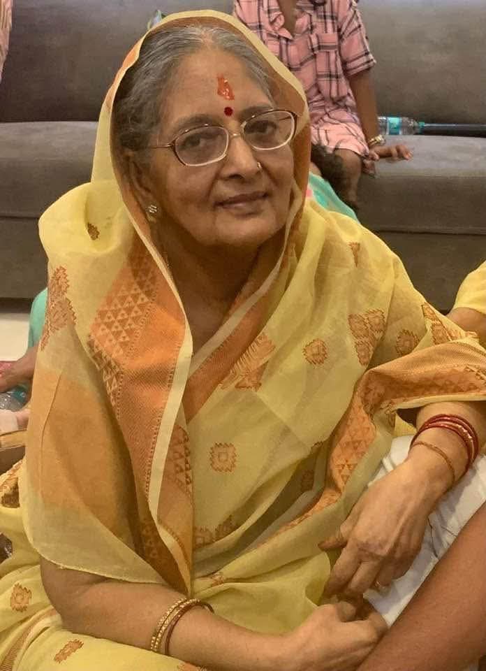 SharvanAgrawal's tweet photo. बिहार भाजपा के माननीय प्रदेश अध्यक्ष सह दरभंगा नगर विधायक श्री @sanjay_saraogi जी की पूज्य माताजी के निधन का अत्यंत दुःखद समाचार प्राप्त हुआ।

ईश्वर दिवंगत पुण्यात्मा को अपने श्रीचरणों में स्थान दें तथा शोकाकुल परिजनों को इस असहनीय दुःख को धैर्यपूर्वक सहन करने की शक्ति प्रदान करें।
 
ॐ शांति!!