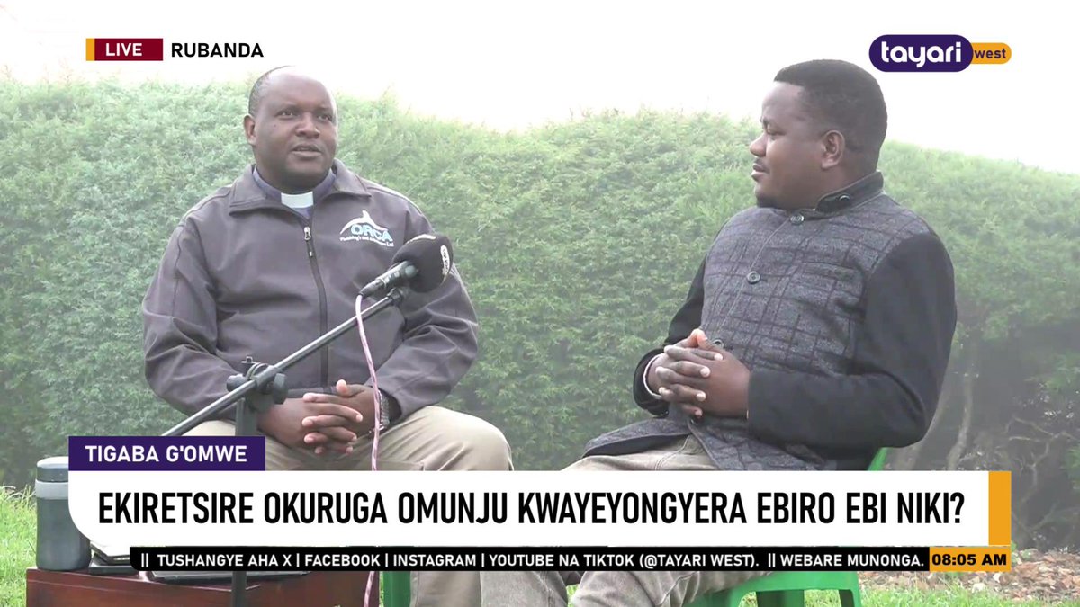 BANYAKIGEZI's tweet photo. #BreakfastChat | #Gogonoka
We Join our reporter Job Apuuli in conversation with Rev. Ven. Oscar Mwesigwa as they discuss a growing concern — why are family breakups increasing today?
What is changing in our homes? How can we rebuild strong families?
👉 What do you think is the biggest challenge facing families today?
📸 @TayariWestTV