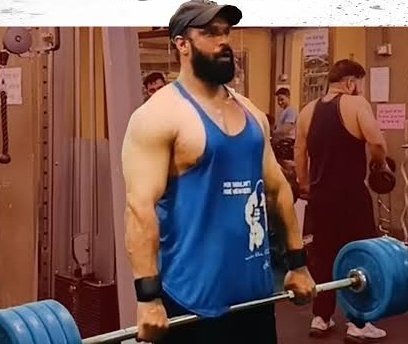 जो सब के लिए अच्छा कर्ता है उसके साथ कभी ग़लत नहीं होता 

मोहम्मद’ दीपक की  जिम की सदस्यता 150 से घटकर 15 रह गई थी।

जिम की सदस्यता में गिरावट के कारण दीपक को जिम का 40000 रुपये का मासिक किराया और घर बनाने के लिए लिया गया कर्ज चुकाने में कठिनाई हो रही थी।

अब सुप्रीम कोर्ट के 12