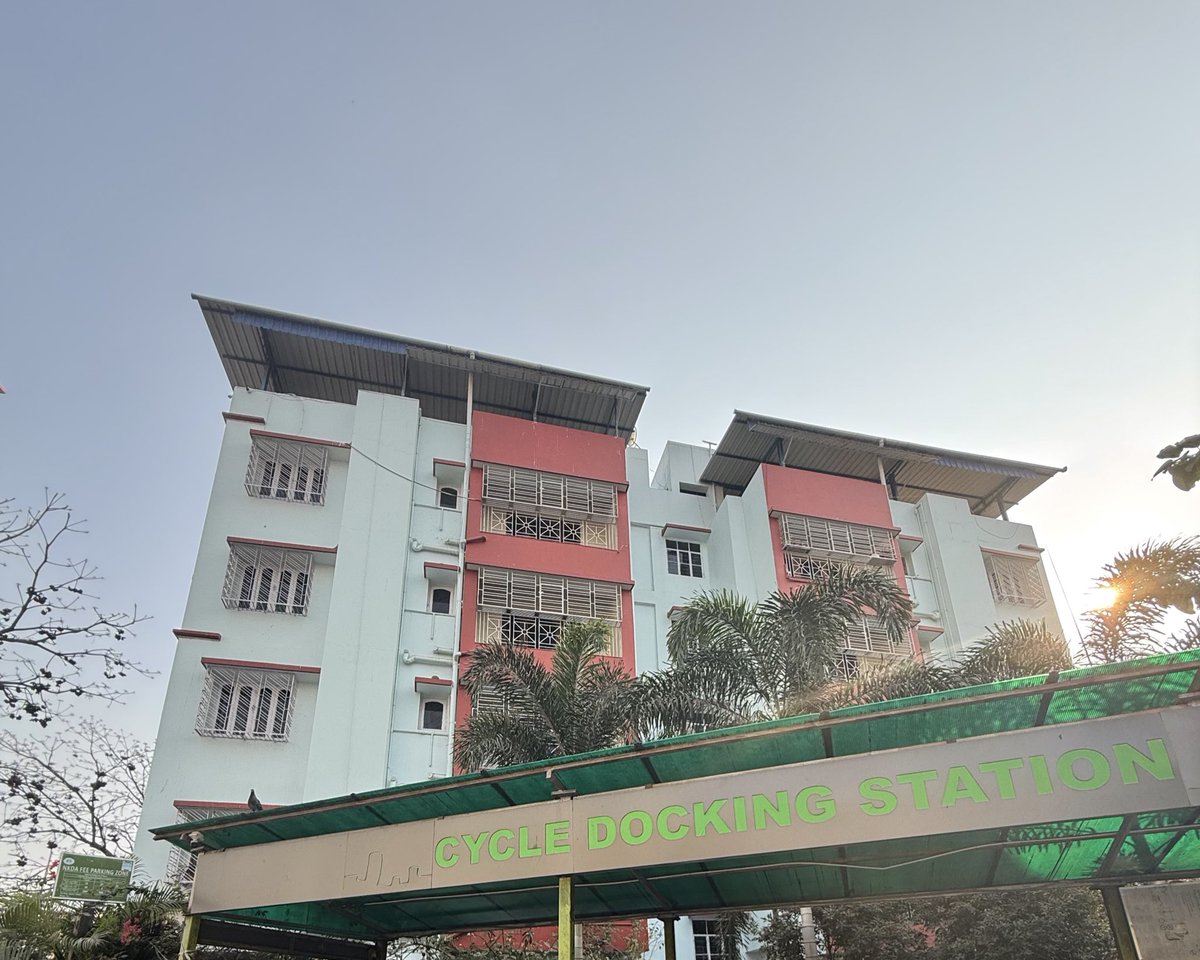 Andrew007Uk's tweet photo. By popular demand I am taking #CornersOfaKolkata to Newtown - a smart green city with a growing population, some of the best public transport and a culture promoting cycling. Let’s explore a little more over the coming days… https://t.co/6W1xZKCFOI