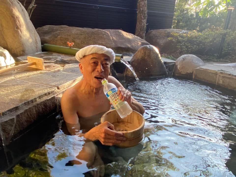 pachigetlottaso's tweet photo. 📺🦭✨✨【明日のご案内】✨✨🦭📺

2月①④日(土)はモナコパレス浜線店様でパチゲットTV公開収録です👏
@MonacoHamasen 

週末土曜日＆バレンタインデー🤎是非ガールズ達にも会いにきてね🤲

今回も朝のLINE抽選から参加です🎯

✨✨✨✨✨✨📺✨✨✨✨✨✨
LINE抽選時間9:15〜40迄
結果発表9:45頃
✨✨✨✨✨✨📺✨✨✨✨✨✨
#PR