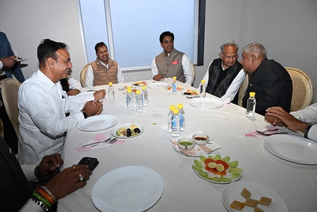 क्या खास बात हुई होगी दोनों में कोई आईडिया?