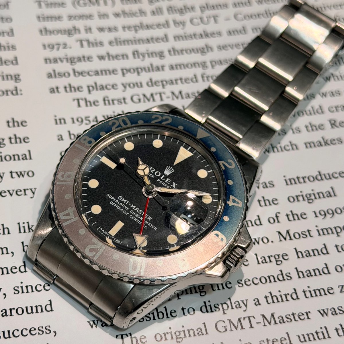 909_yokohama's tweet photo. ■GMT-マスターⅠ
■Ref.1675
■赤/青ベゼル
■MK2ダイヤル/MK2ベゼル
■1973年製
■商品番号: 267498
商品ページ→ https://t.co/P2NCgrTU79
インスタグラム→ https://t.co/iYHyXQz9y2
#ロレックス #クォーク #GMTマスター #Ref1675 #rolex https://t.co/3PEvsB72Yv