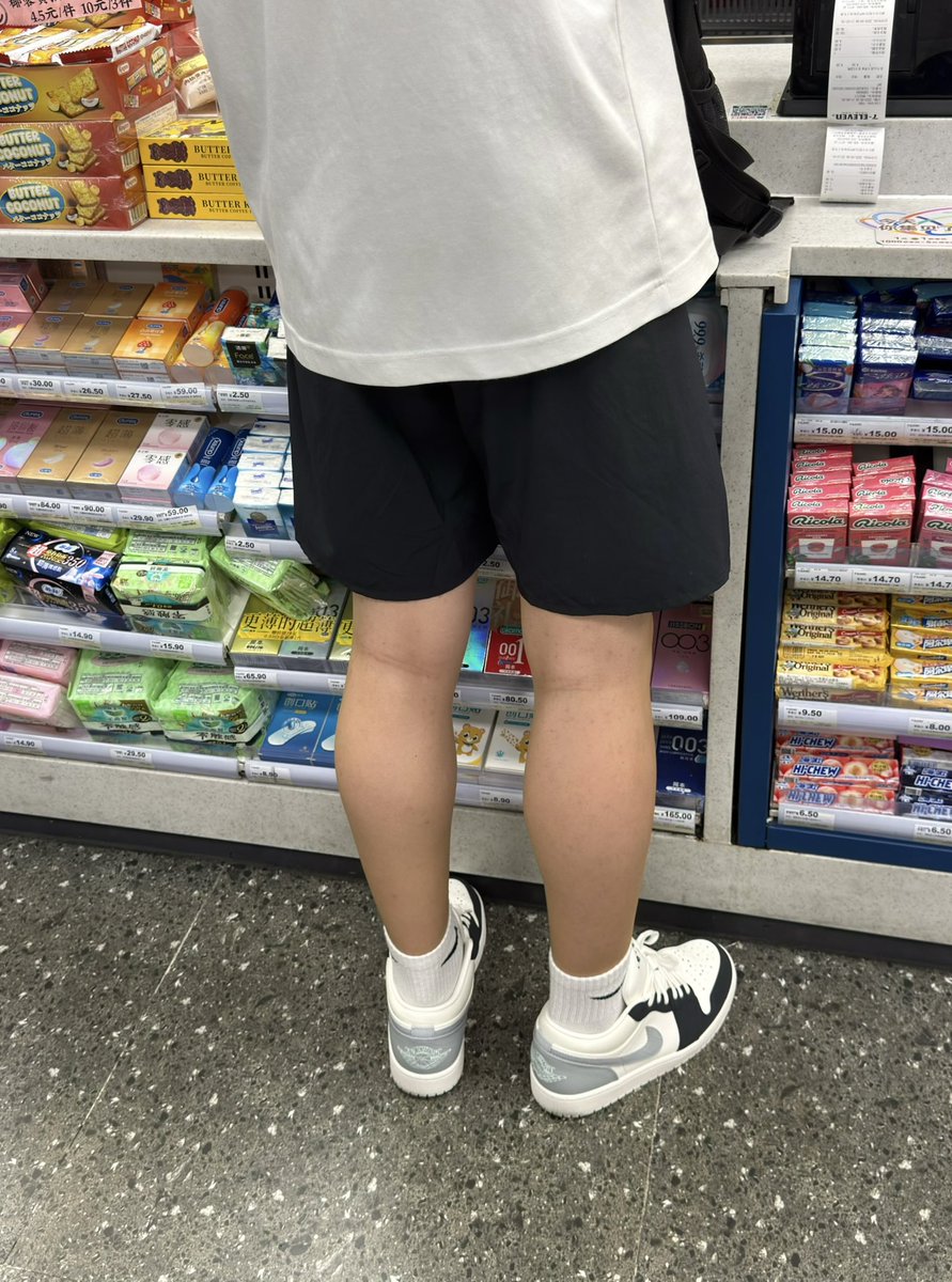 冷调日落 tweet media