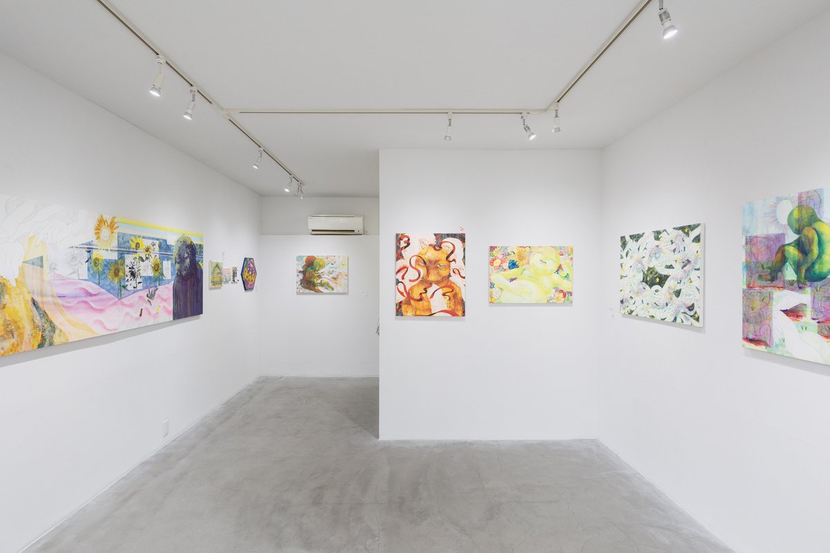 alt_medium's tweet image. ＼ 展覧会アーカイブ ／

2026年2月6日（金）～2月11日（水）に開催した半坂優衣 個展「EUPHORIA」の展覧会アーカイブ写真を掲載中です。

下記URLでさらにご覧いただけます。

altmedium.jp/post/2026hanza…
@tyattkaman_y