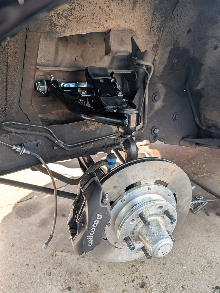 spicy dad @ 痛車天国 tweet media