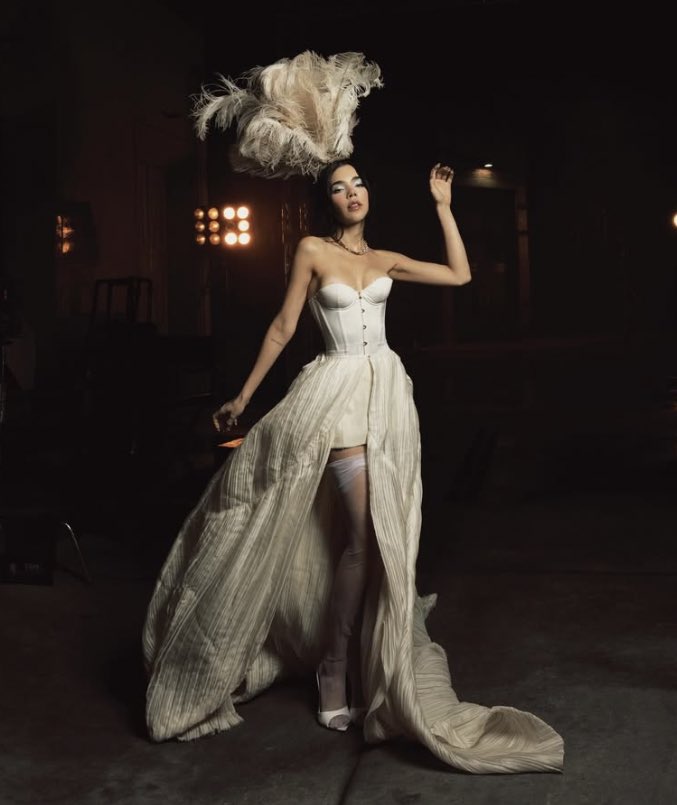 Saben por qué amo tanto a Kenia? Por qué nunca hace lo de siempre o lo que todos esperan, siempre sorprende y trae propuesta, estoy seguro que K de Karma será algo muy especial, <a href="/keniaos/">NINI</a> te amo mami! 🤍