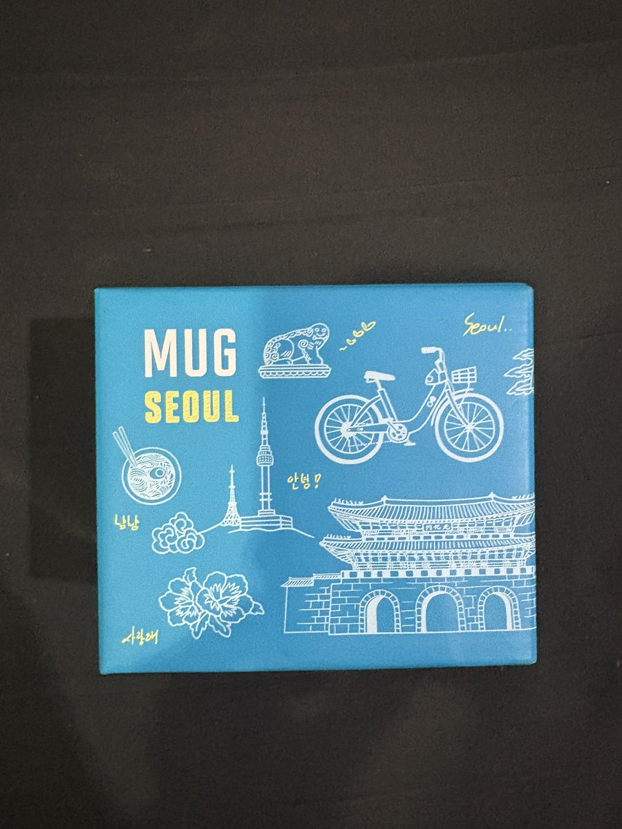 singulvritae's tweet photo. @BTSMarketMY @BTStrading_MY WTS BTS POP-UP STORE KOREA (2019)

RM70 include postage
-never use and kept in box

Kindly help rt and spread thiss!! 🙌🏻🙏🏻

Please DM for more pictures!!
@BTSMarketMY 
@BTStrading_MY 
#pasarBTS https://t.co/JauFzHx8aJ