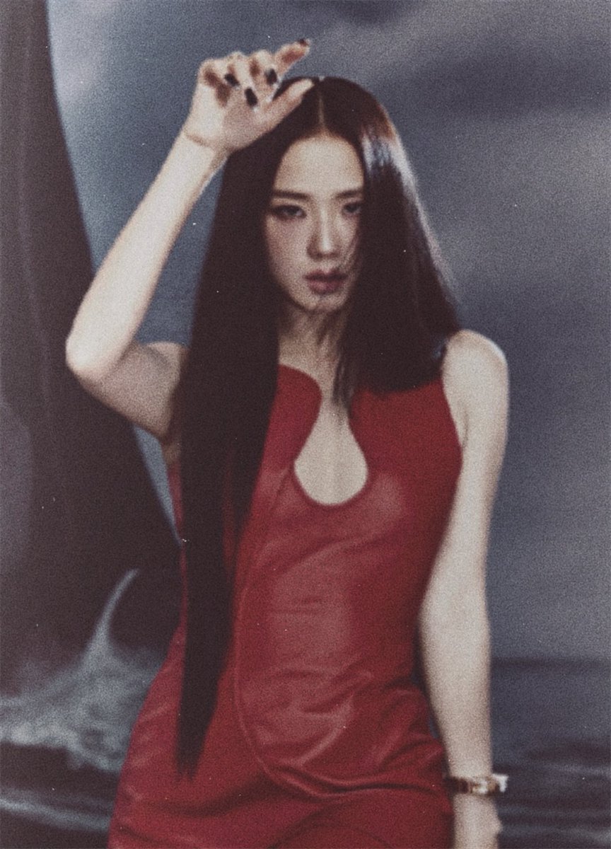 thekimjs's tweet photo. she ate every single look DAMN JISOO!!! https://t.co/RWZHD9IE4q