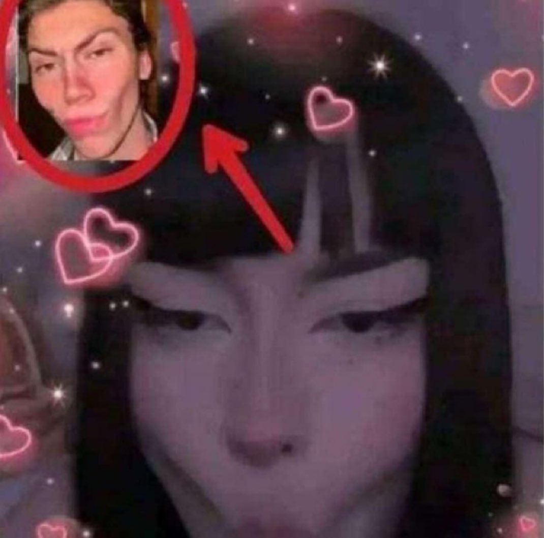 Unhinged tweet media