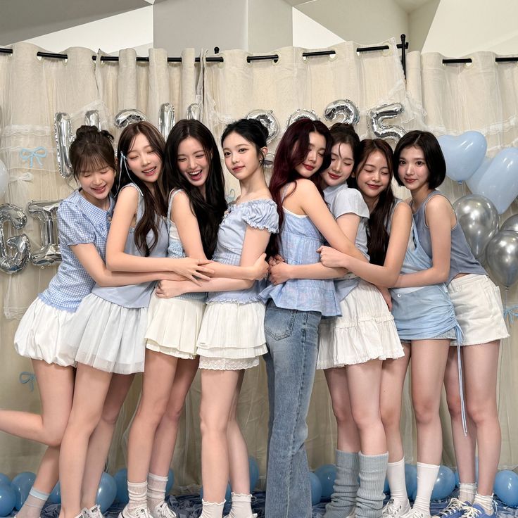 List of Thailand accounts for each Hearts2Hearts member that S2U can follow : 

🩵 : <a href="/H2H_TH/">Hearts2hearts THAILAND</a>
🍓 : <a href="/CHOIJIWOO_TH/">CHOIJIWOO THAILAND</a>
🌴 : <a href="/CARMEN_THAILAND/">CARMEN THAILAND</a> 
🎀 : <a href="/YUHABUNNIE_TH/">YUHABUNNIE TH</a> 
🧁 : <a href="/STELLA_Thailand/">STELLA Thailand</a> 
👾 : <a href="/kimjueun_th/">KIM JUEUN THAILAND</a> 
🌻 : <a href="/ONLYANA_TH/">ONLYANA THAILAND</a>
🫛 : <a href="/ianh2h_th/">IAN THAILAND🫛</a> 
😊 : <a href="/YE_ONTHAILAND/">YE_ON THAILAND</a> 

#Hearts2Hearts #하츠투하츠