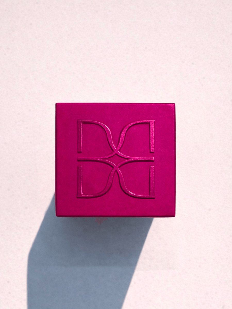 worldbrandesign's tweet image. Duality Driven Visual Language for Dyad Fragrance Packaging Design by Studio One Eighty worldbranddesign.com/duality-driven…
.
#branding #typography #packagingdesign #worldbranddesign #worldbranddesignsociety