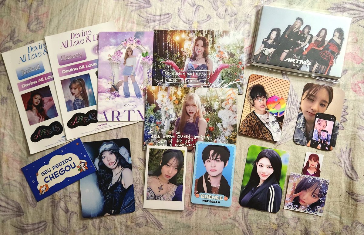 Deixo mais um feedback super hiper mega positivo pra minha querida <a href="/navicegs/">julia 📚</a> <a href="/thekibers/">júlia</a>, que me vendeu essas lindezas! Gratidão sempre por todo o carinho e cuidado amg, te adoro 🥺💜💜💜