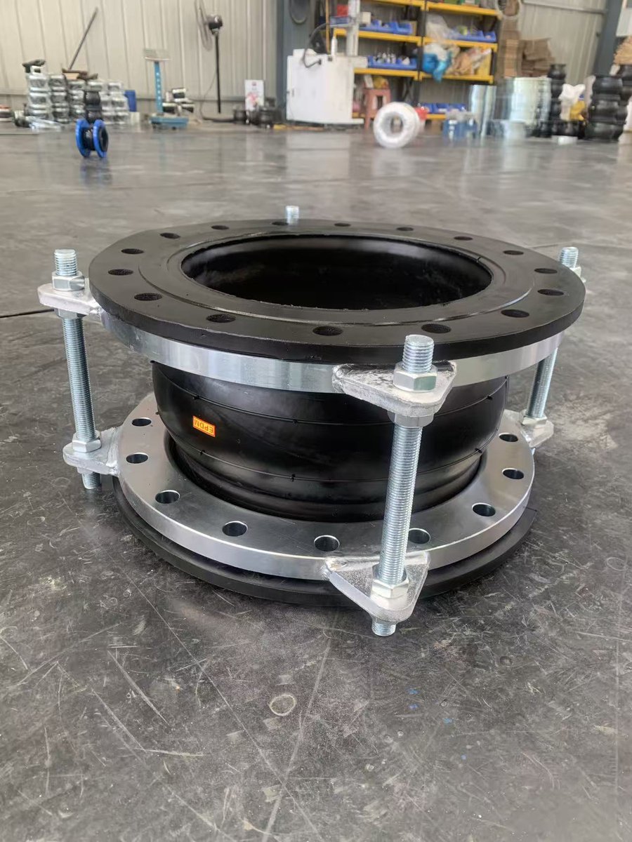 Flange Rubber joint, Rubber flexible connection, Rubber Expansion Joints, Rubber soft connection
WhatsApp：+86-18932813265
Email：amy@hujinhebei.com
Website: hujinhose.com
#HuJinTechnology #RubberJoint #RubberFlexibleConnection #RubberExpansionJoints #Connection #Flange