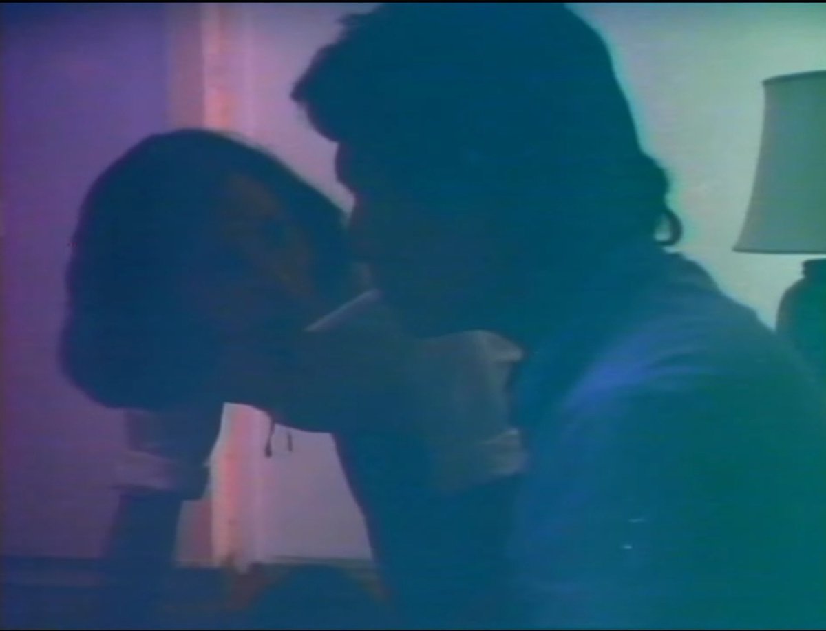 chillvia tweet media