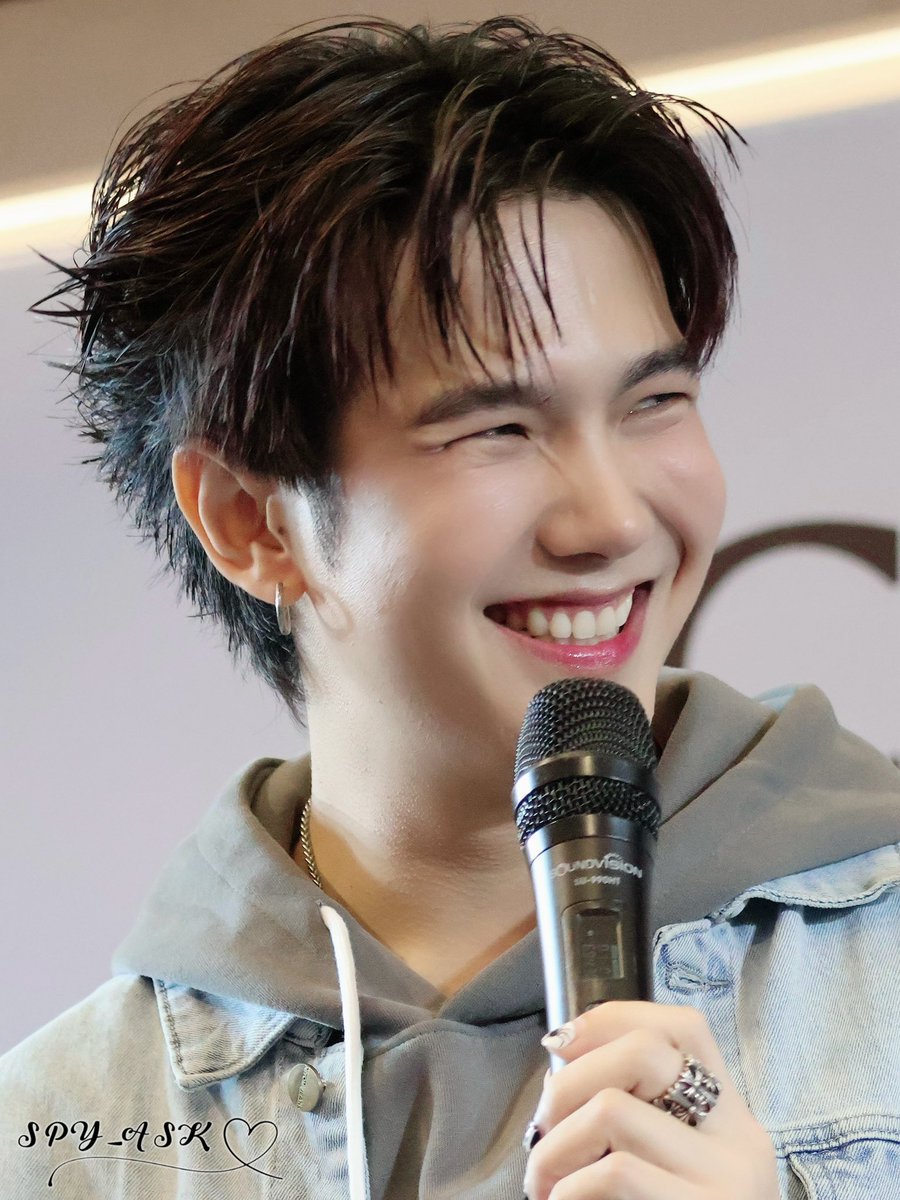 คิดถึงเธอวันละครั้ง 
ครั้งละ 24 ชั่วโมง อิอิ

D13
#28DaysLuveBiu

<a href="/JakeB4rever/">BIU.</a> 
#BuildJakapan 
#บิวจักรพันธ์
#Beyourluve