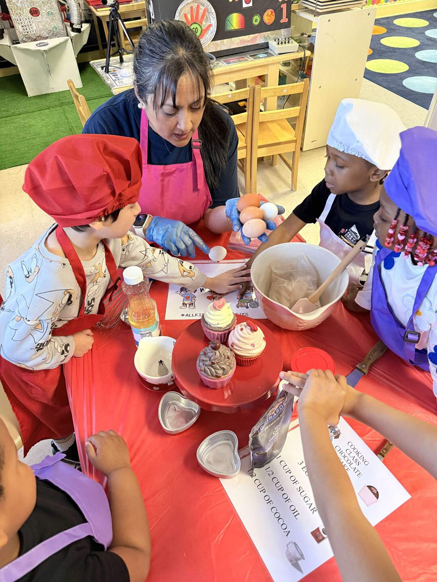 Amy M. Jacobs tweet media