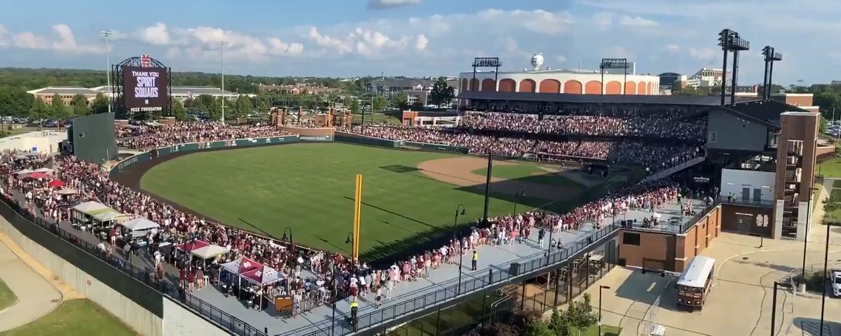 DudyNobleField's tweet photo. The biggest.
The loudest.
The best.

Dudy Noble Field is back tomorrow 😎 https://t.co/WWtRFpEyq7