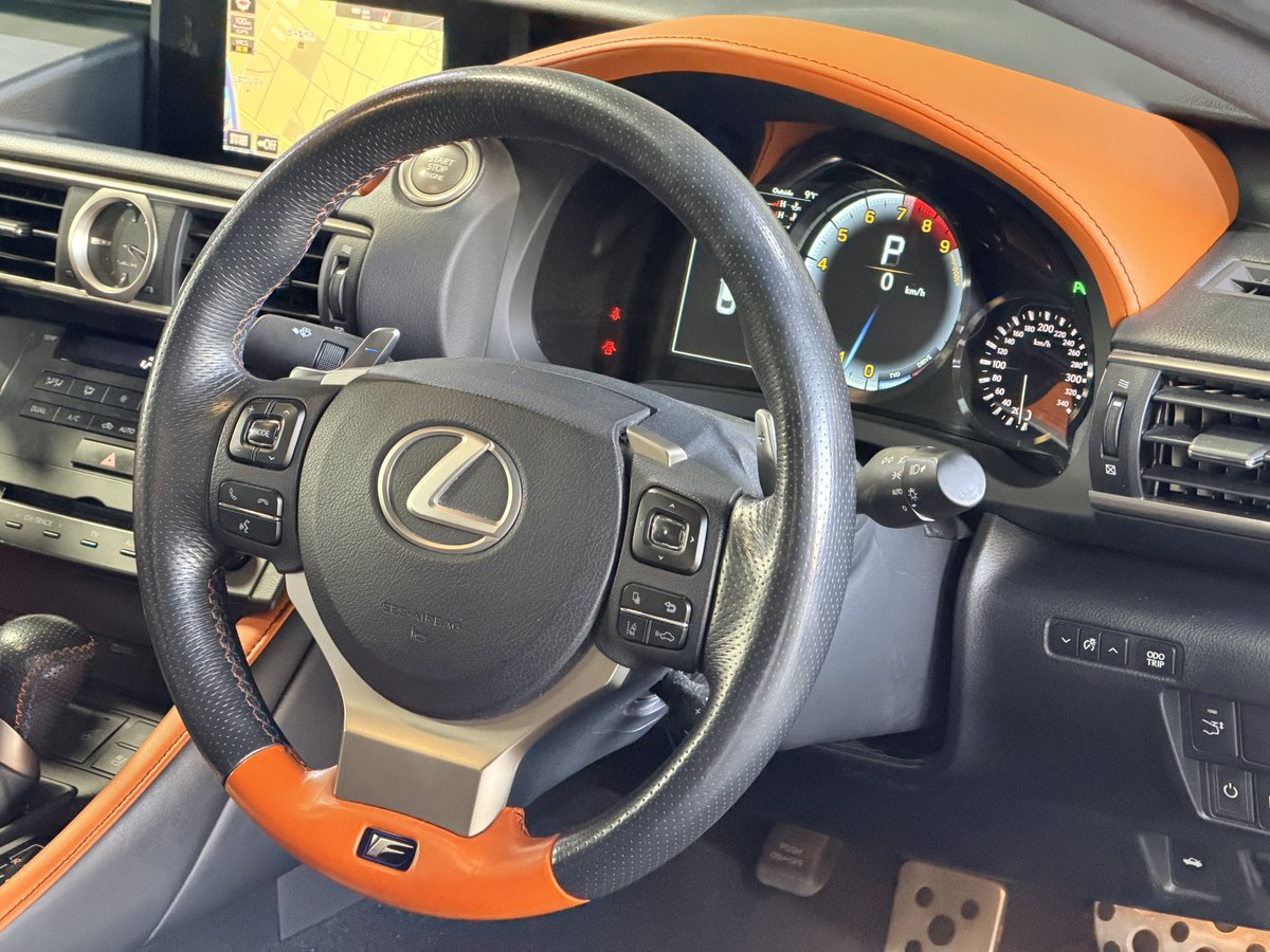 エアサス×BCフォージドのRCFが入庫しやした。

距離は9万kmチョロ、ペラシャのセンターのジョイント部が若干振れるので交換して納車します。

なかなかえークルマ。
ゆったりも乗れるし排気量の暴力も体感できる。

#RCF #車売ります #エアサス