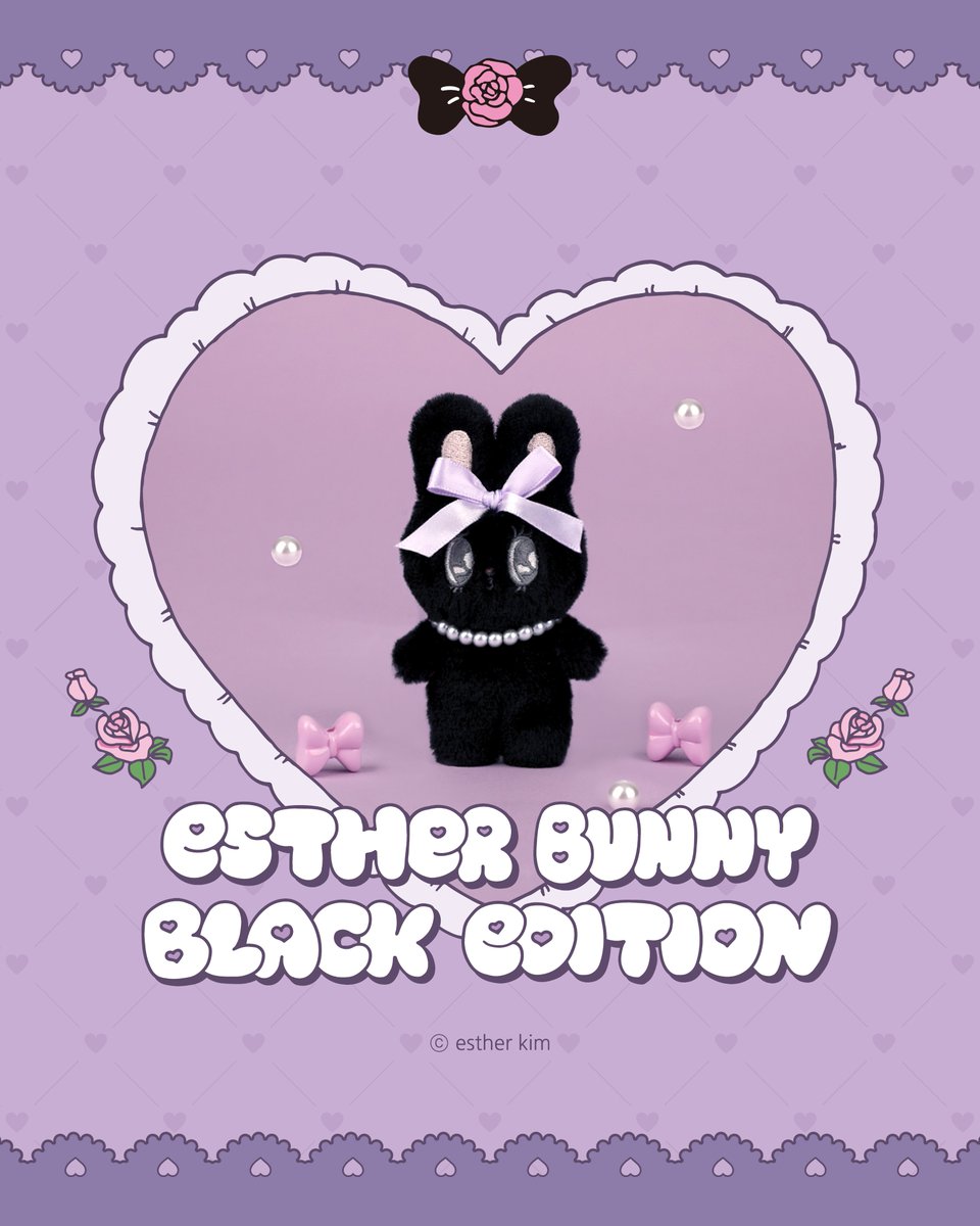 Estherbunny_JP's tweet photo. 💎新着情報💎

プレミアムな数量限定アイテム！
ブラックエディションネックレスキーチェーンが登場✨

上品なブラックカラーが新鮮な
エスターバニーの特別仕様シリーズ💓

ふわふわで手触りの良い仕上がりに、
首元にはパール風ネックレスをあしらった
ちょっぴり大人な華やかデザイン🖤

ミニサイズで持ち歩きやすいから、
バッグやポーチのワンポイントにもぴったり💕

特別なブラックバニーを
ぜひ公式オンラインショップでおむかえしてね🐰🎀
https://t.co/NUJvIG7iBq

#エスターバニー #estherbunny