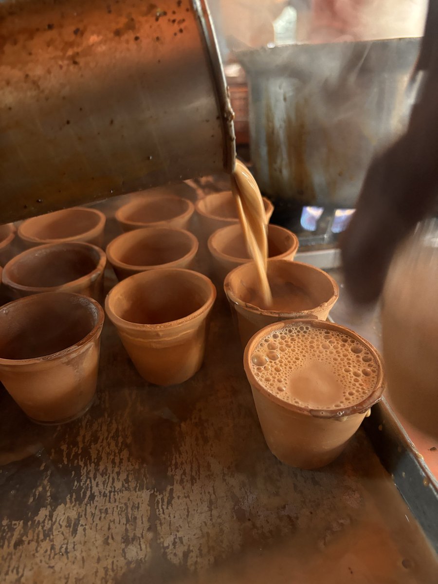 pargaien's tweet image. Back to our roots this morning. 🪵☕️ 
Sustainable, flavorful, and deeply nostalgic—tea in a kulhad is an emotion, not just a drink.
Wishing you all a day as warm and rich as this cup! ☀️🙌
#GoodMorning #Chai #KulhadChai #SustainableLiving #DailyRoutine