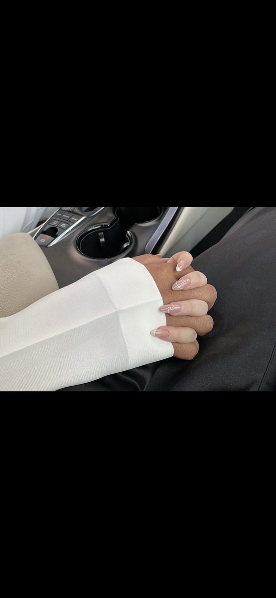 بنلتقي واحضن كفوفك في يدي وأسولف لعينك وشلون كانت لهفتي ❤️