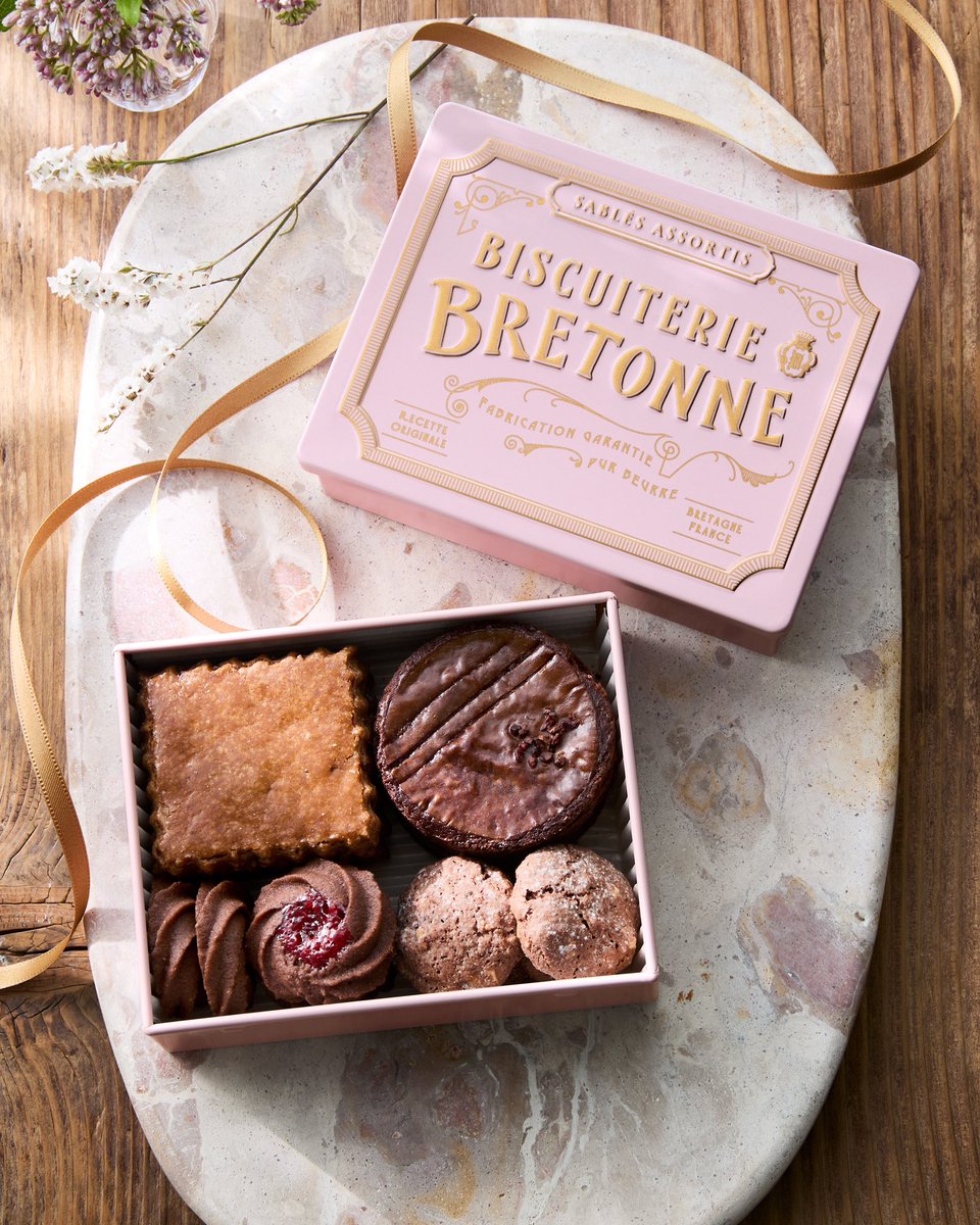 【ショコラの焼き菓子たち💕】
明日はいよいよバレンタイン当日ですね☺️
ブルトンヌでは、バレンタインにぴったりなショコラの焼き菓子を多数ご用意しております✨