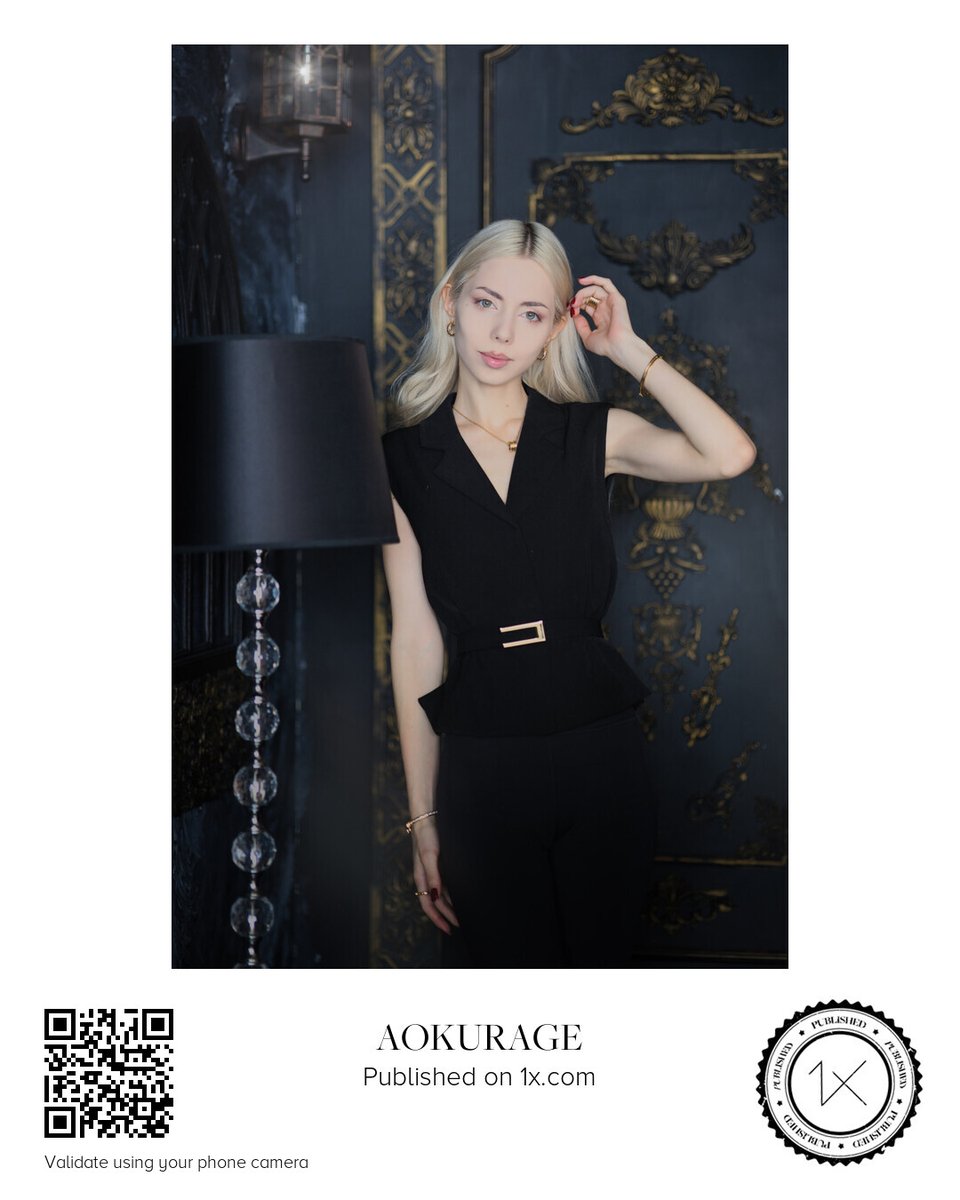 tomoki505's tweet photo. I’m thrilled to announce this shot has been "Published" on https://t.co/w6Otmxpweo! ✨
Huge thanks to the amazing model for her elegance. 🌹

https://t.co/w6Otmxpweoにて、本作が「Published」に選出されました！✨
モデルさんの気品ある美しさが世界で評価されて嬉しいです。ありがとうございます！🌹

https://t.co/jOGN9ZOzUf

#ポートレート
#被写体
#写真好きな人と繋がりたい
#ファインダー越しの私の世界
#モデル撮影
#光と影

#portrait
#Photography
#model
#girl
#beauty
#artofvisuals
#lightandshadow
#photooftheday
#modelo

モデル：アガタさん

@1x_jpn

@modelo_tweet

@1x_com