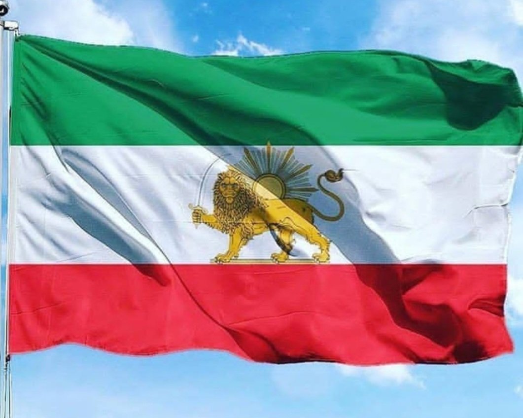 شیر و خورشیدها بکشید بیرون که فردا باید یه کاری کنیم که تا هفته تایم لاینِ زیبا داشته باشیم.
چن روزی هست زیاد پرچم کوردستان عراق و اون کسشر مجاهدین میاد تایم لاین.
#انقلاب_شیروخورشید