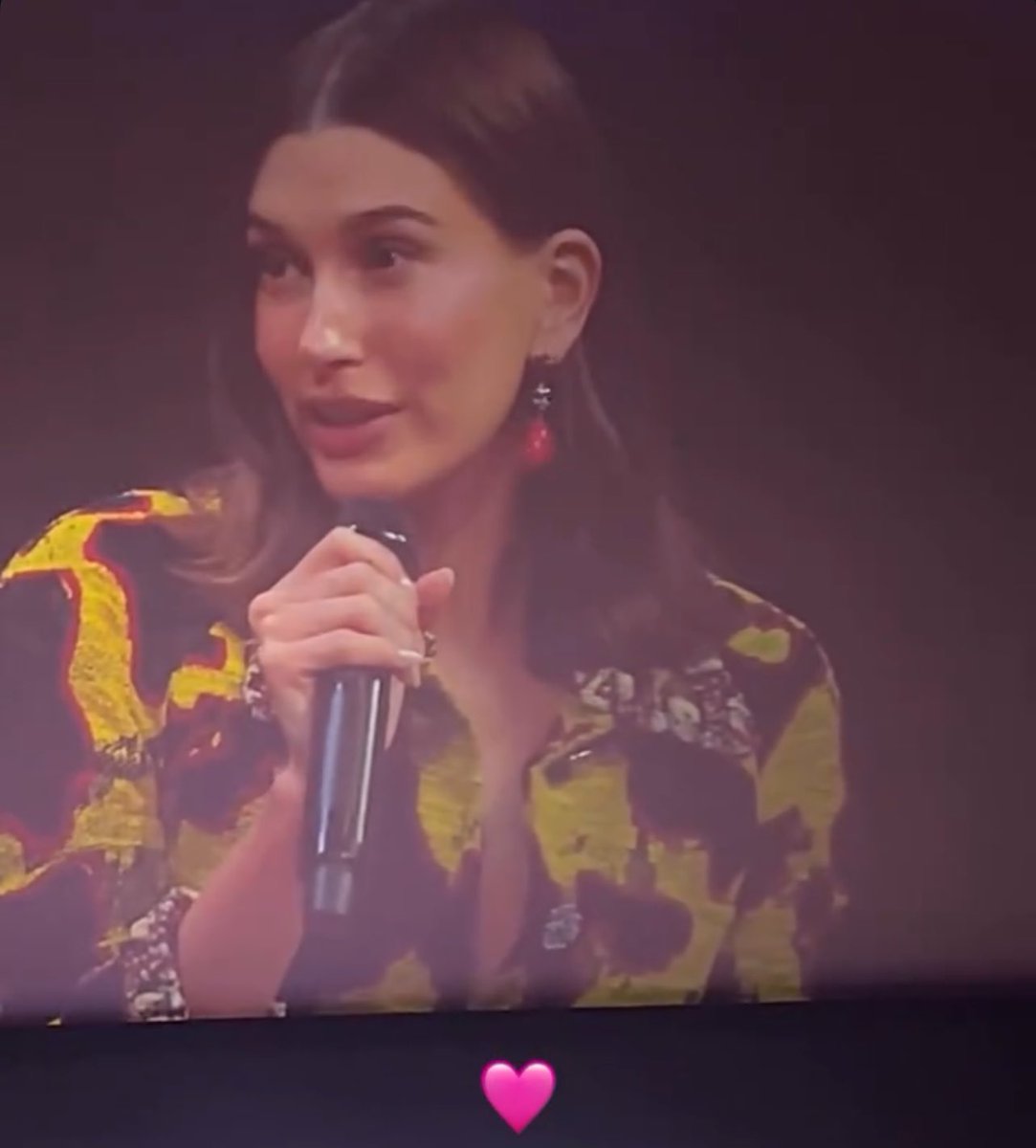 “having a great partner is really important and sharing responsibilities. i'm here working and my son is at home with his dad living his BEST life. having that support is very freeing.” - hailey on vogue's live 💛