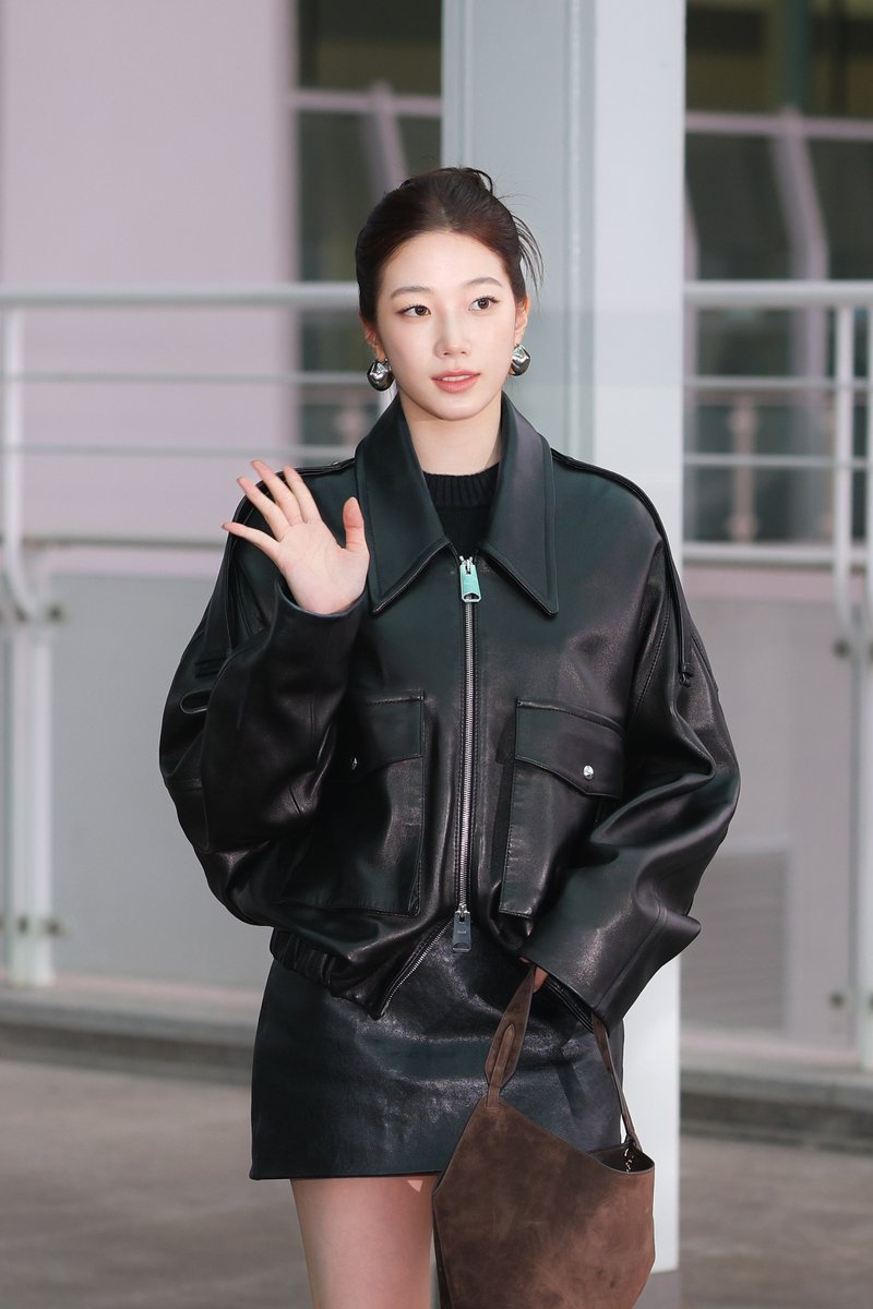 NeRISE_yo tweet media