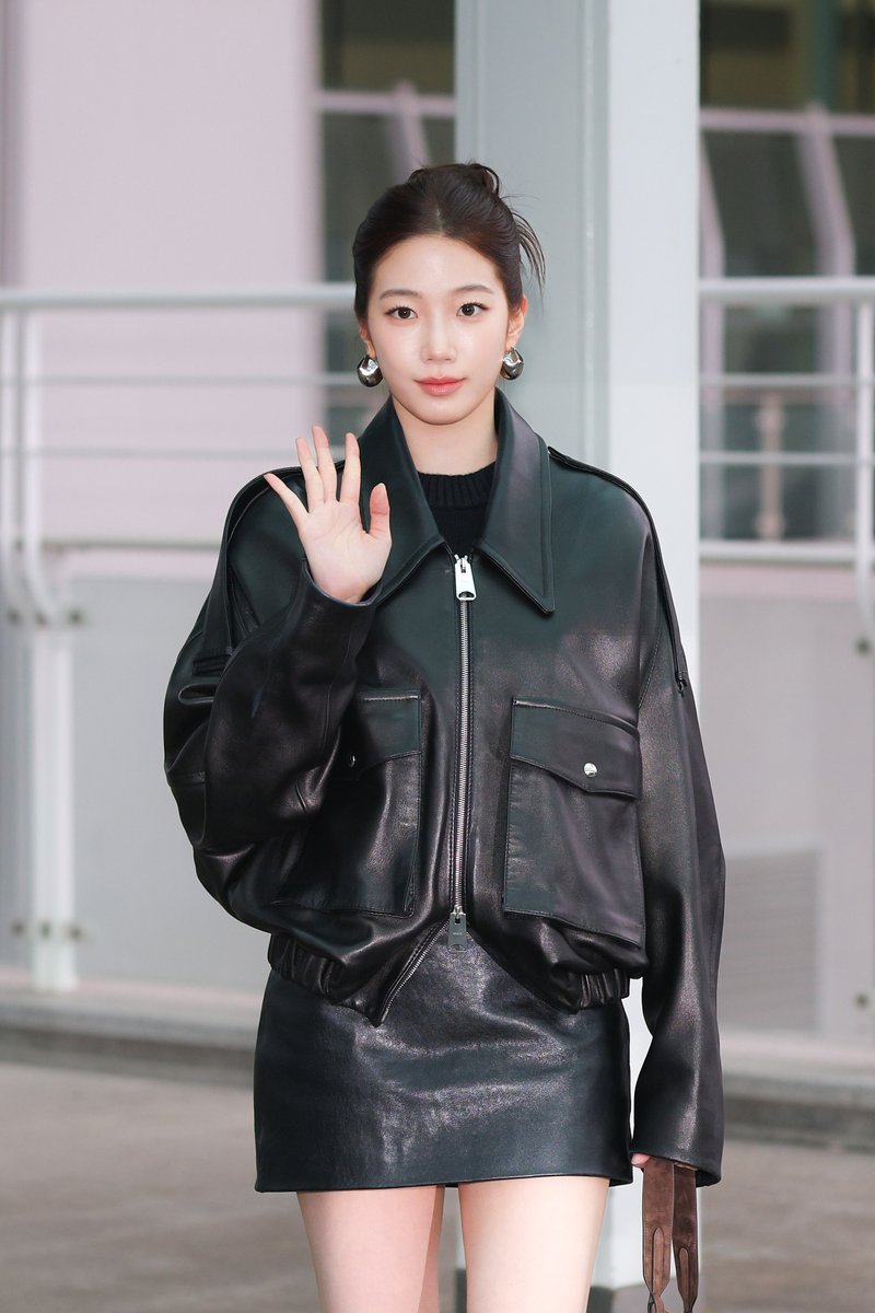 NeRISE_yo tweet media