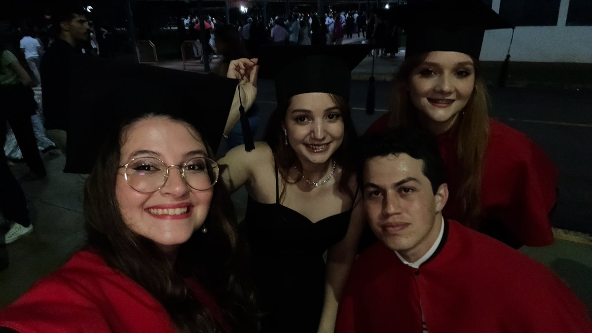 konstanskyale's tweet photo. Zerei a faculdade sem hack 👍🏻 https://t.co/iNu53EFC5j