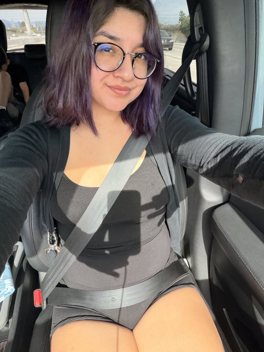 laaauraaaax's tweet photo. anyways a quick random february dump ♡🚮 https://t.co/SMzIhieyyY