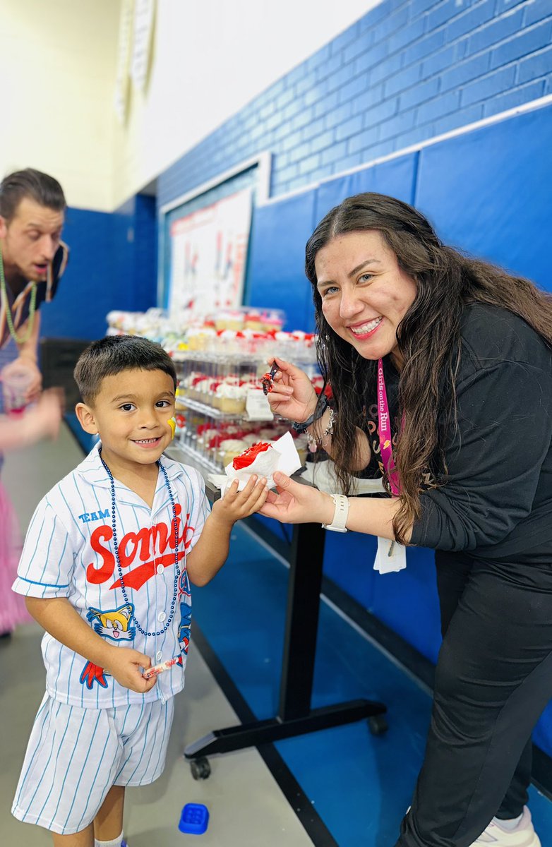 Sylvia Mendez CREW Leadership Academy tweet media