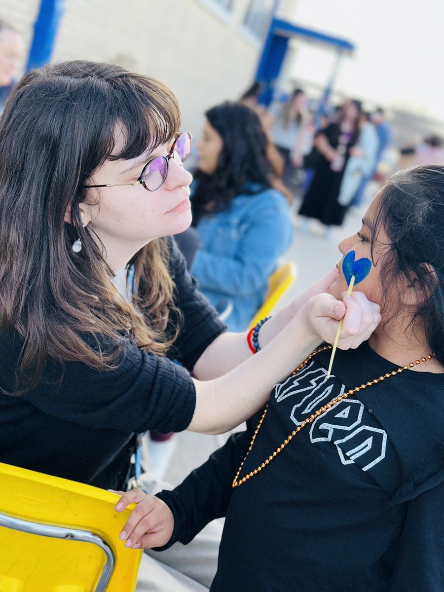 Sylvia Mendez CREW Leadership Academy tweet media