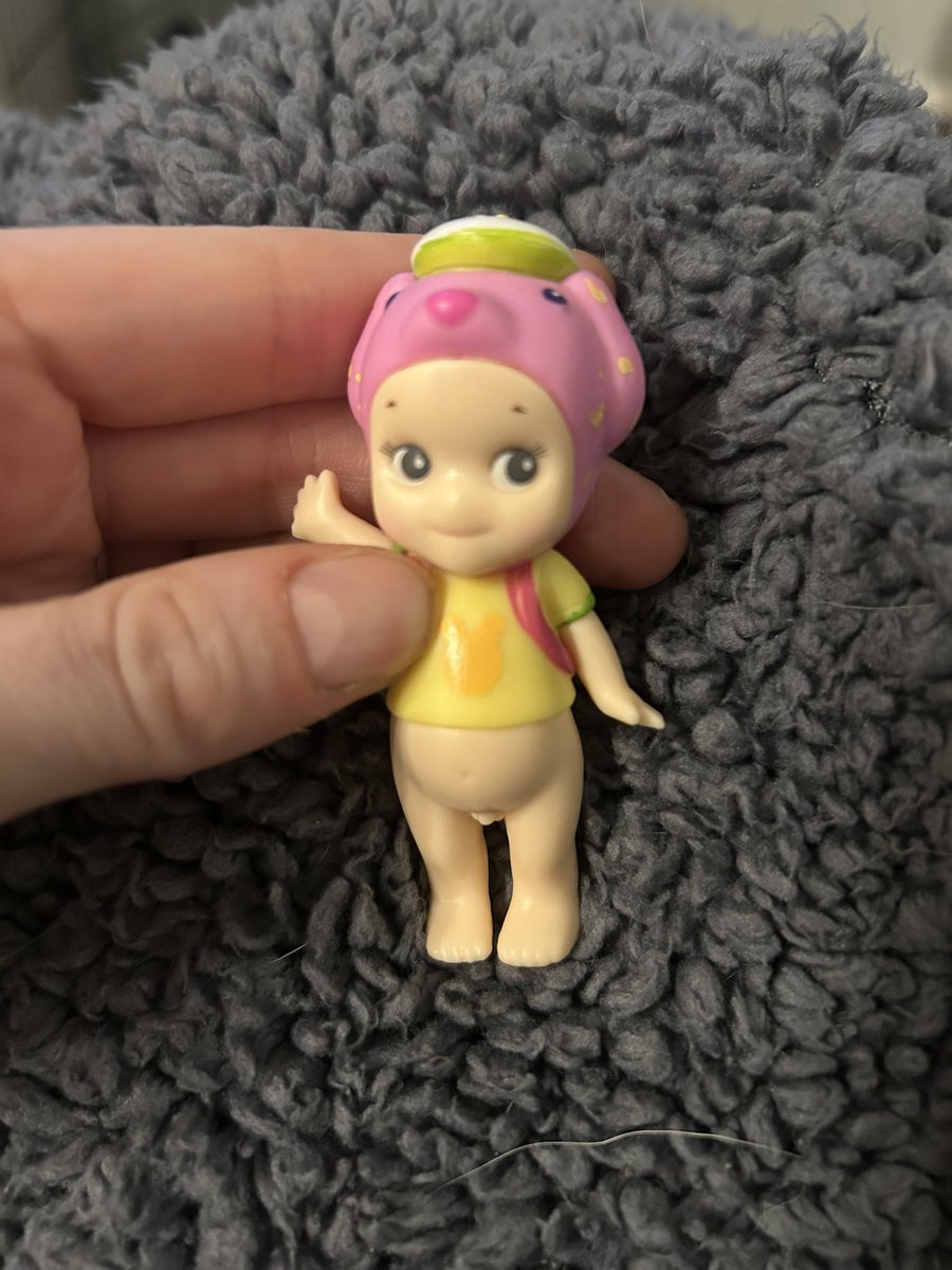 Found a knockoff Sonny Angel lmao he’s beautiful