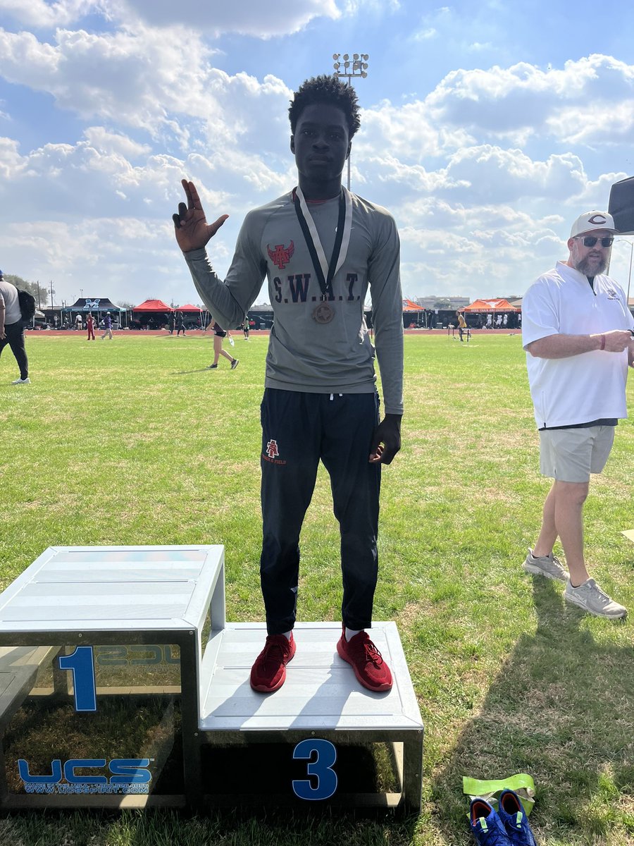 Alief Taylor Football tweet media